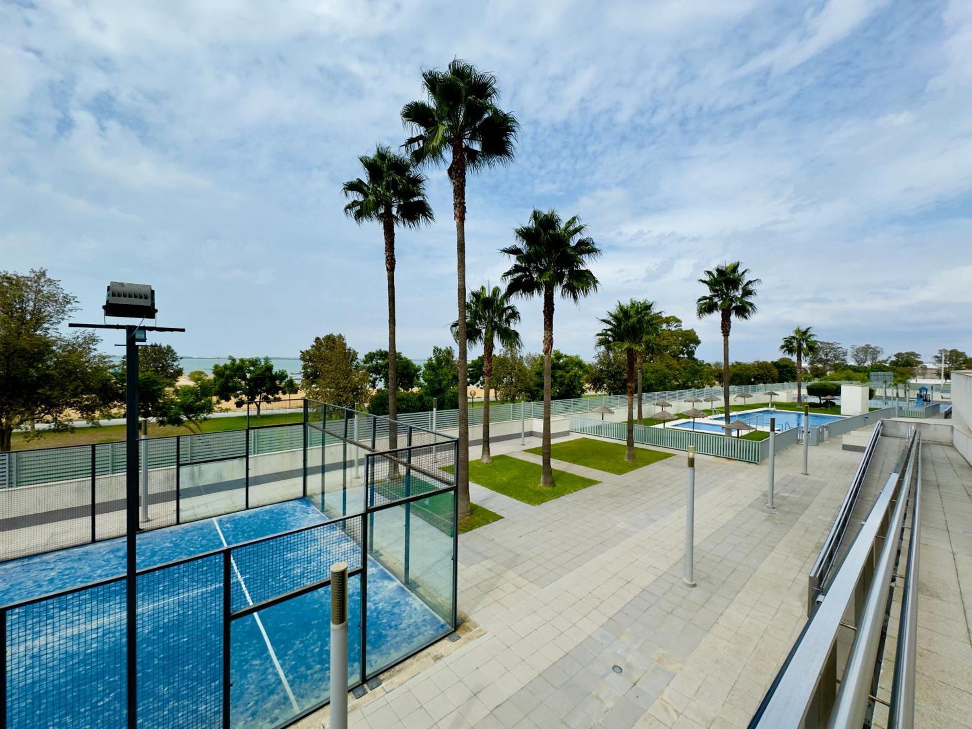 Bahia Azul Suites, Piscina & Padel Сан Фернандо Экстерьер фото